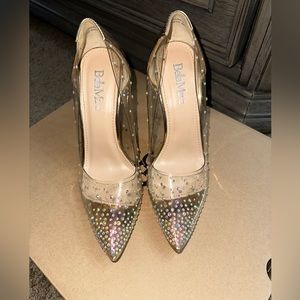 Rhinestone Heels with rose gold #Heels #Homecoming #Prom #Goingout .